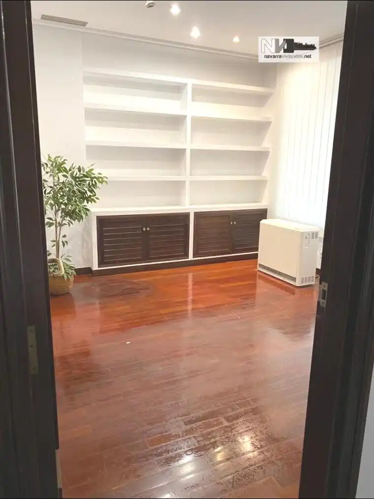 Living room of Office for rent in  Pamplona / Iruña  with Heating