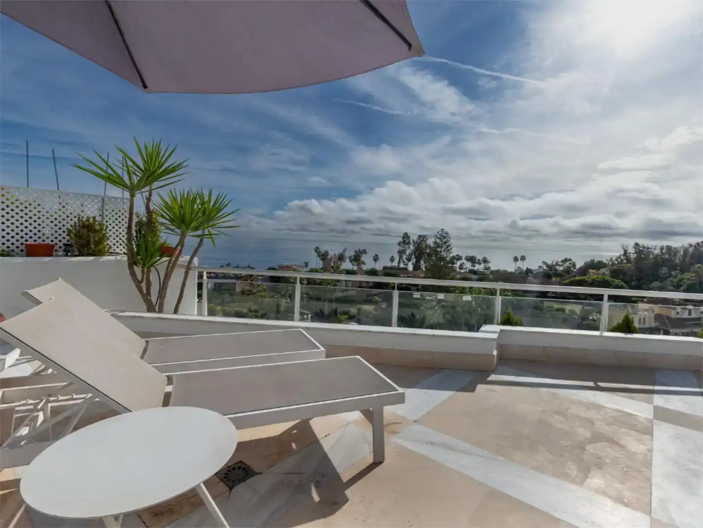 Terrace of Flat for rent in Marbella  with Air Conditioner, Swimming Pool and Balcony