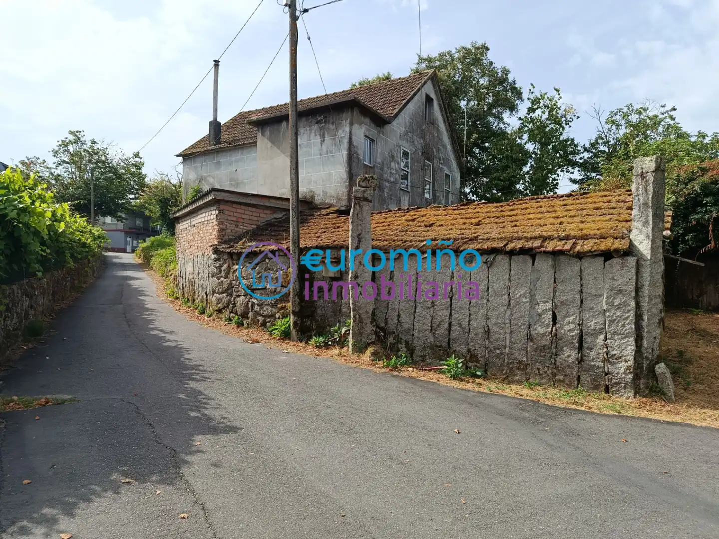 Casa o xalet en venda en Salvaterra de Miño amb Jardí privat, Traster i Moblat
