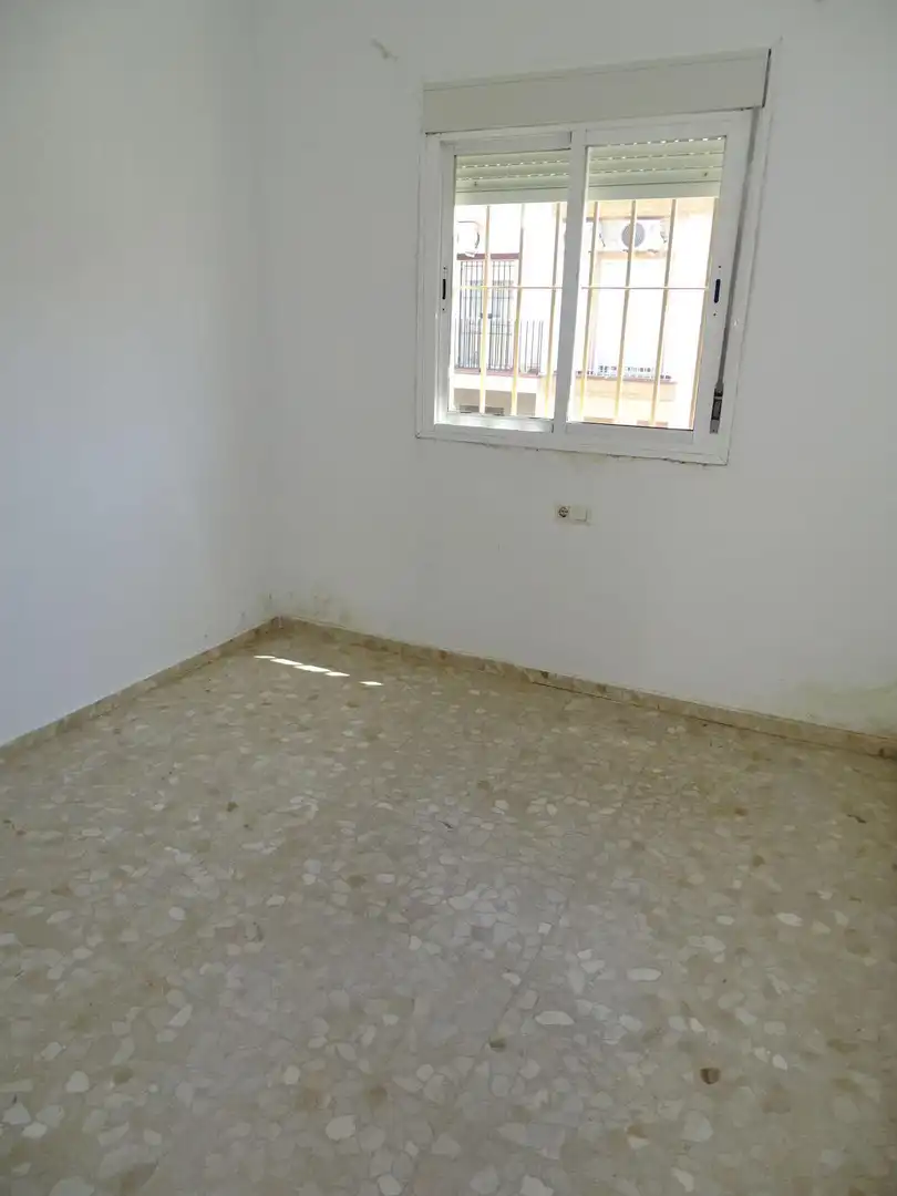 Dormitori de Casa o xalet en venda en Utrera amb Calefacció, Terrassa i Traster