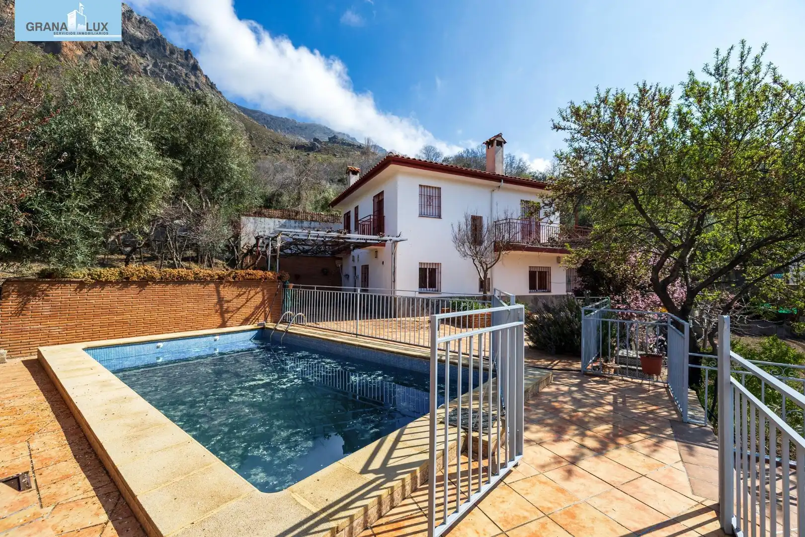 Villa con terrazza in vendita a Urbanizacion Arroyo Greda