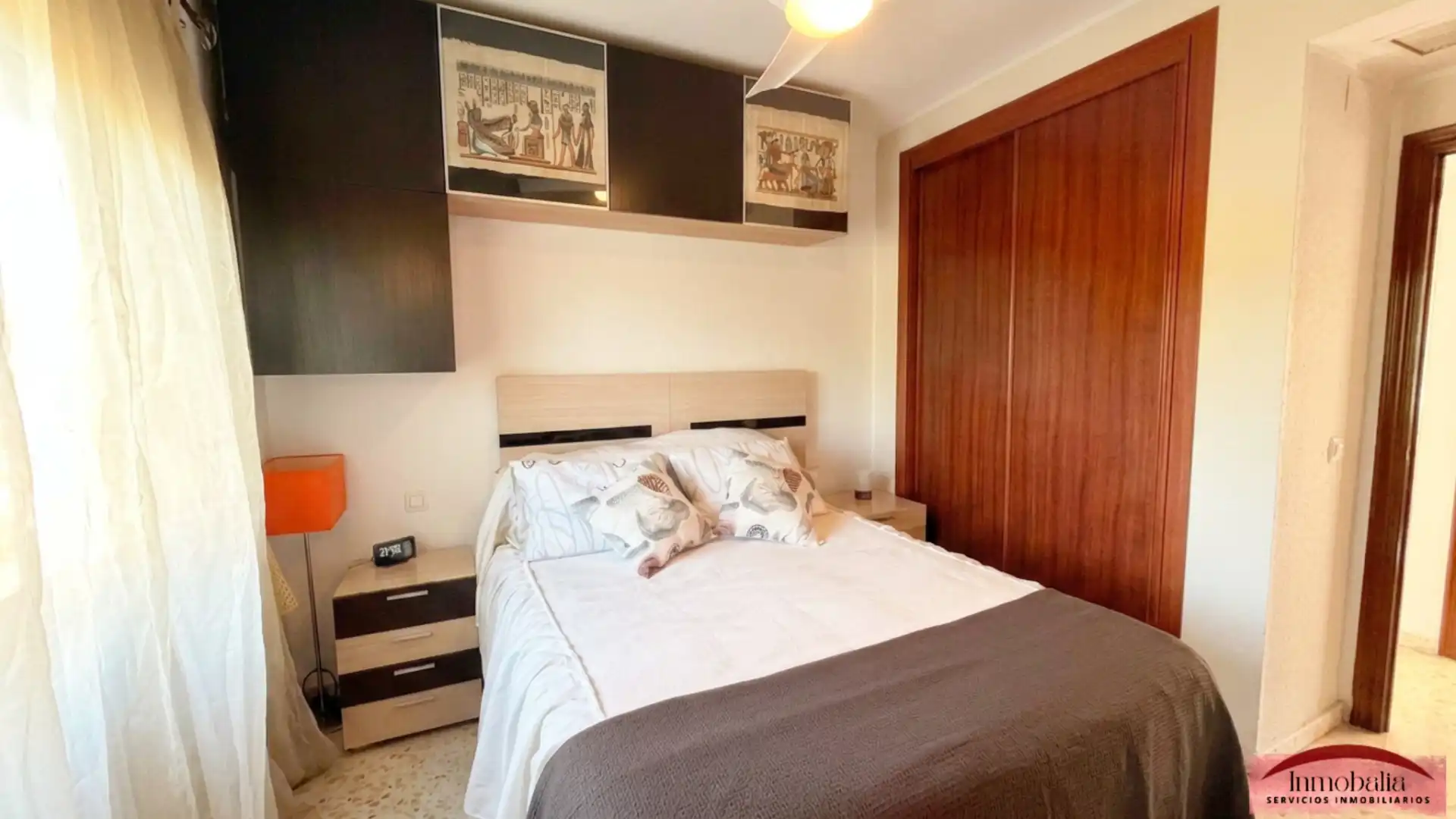 Schlafzimmer von Wohnung zum Verkauf in Sevilla mit Klimaanlage und Terrasse