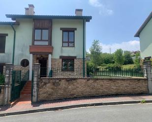 Vista exterior de Casa adosada de lloguer en Aia amb Terrassa i Balcó