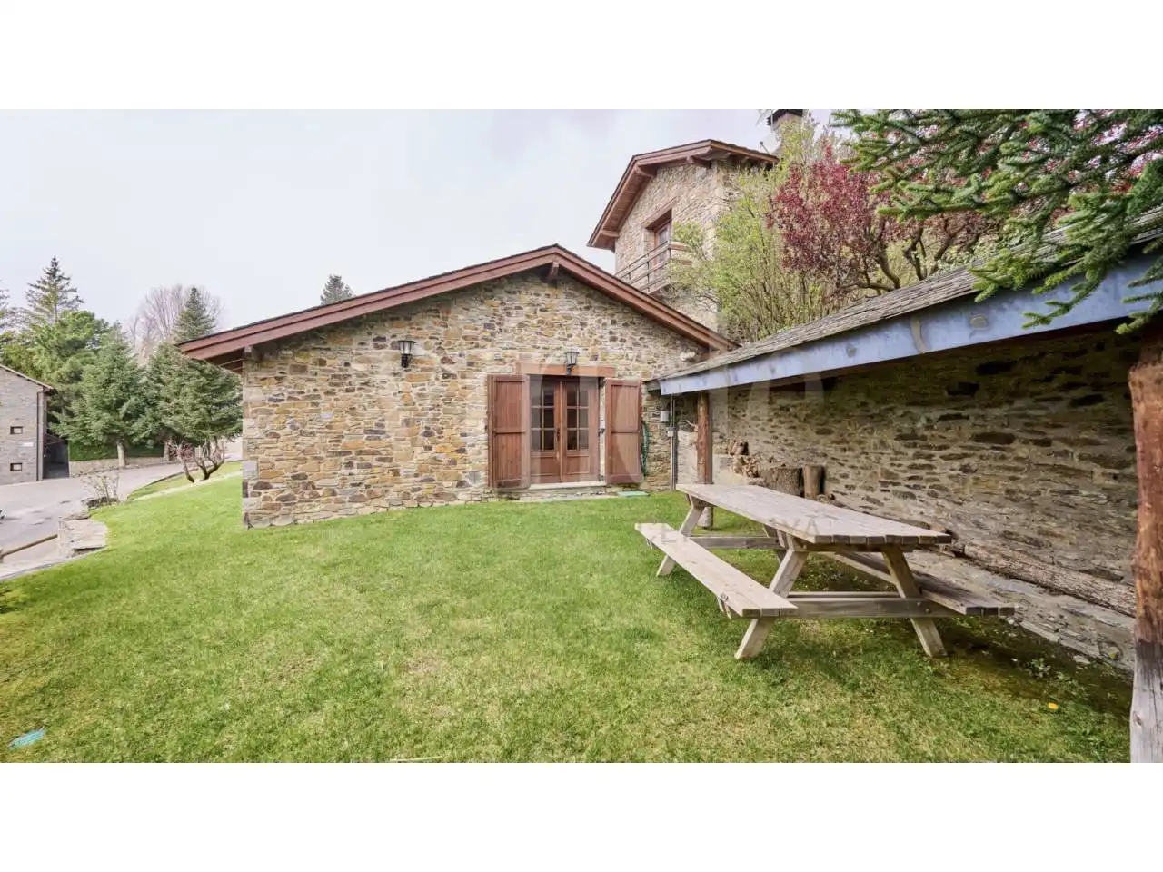 Jardí de Casa o xalet en venda en Bolvir amb Jardí privat i Parquet