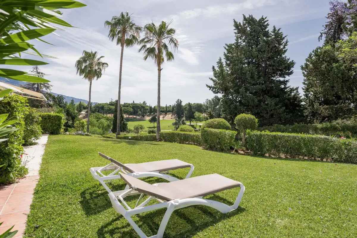 Jardí de Casa adosada en venda en Marbella amb Aire condicionat, Jardí privat i Terrassa