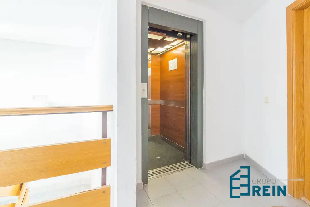 Piso con terraza en venta en Calle Manzanar 8, imagen 5