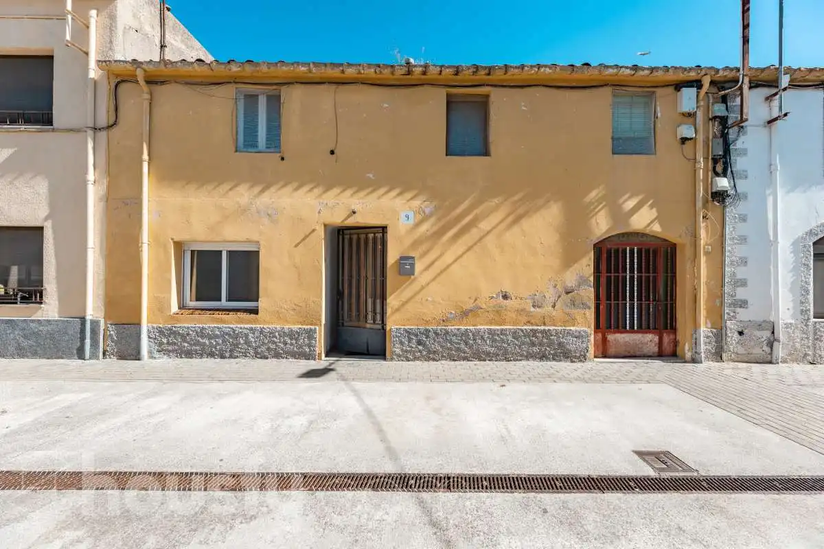 Vista exterior de Casa adosada en venta en Santa Margarida I Els Monjos con Trastero