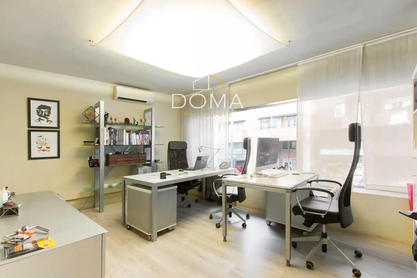 Commercial properties for sale in Barcelona  with Air Conditioner, Terrace and Furnished