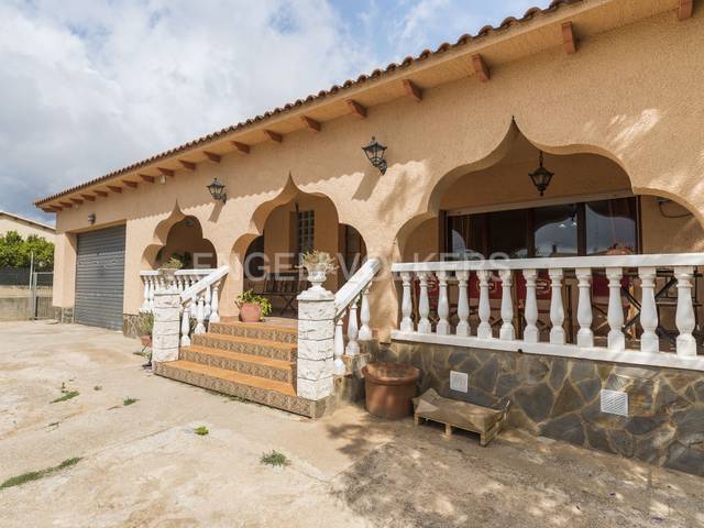 Casa-chalet en Venta en Llorenç del Penedès