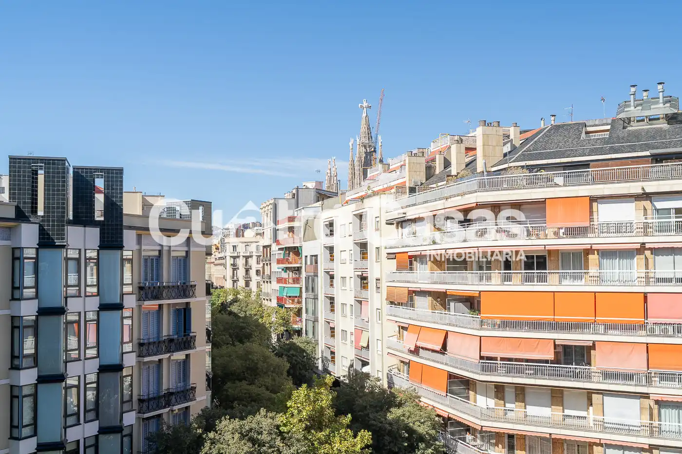 Vista exterior de Pis en venda en Eixample