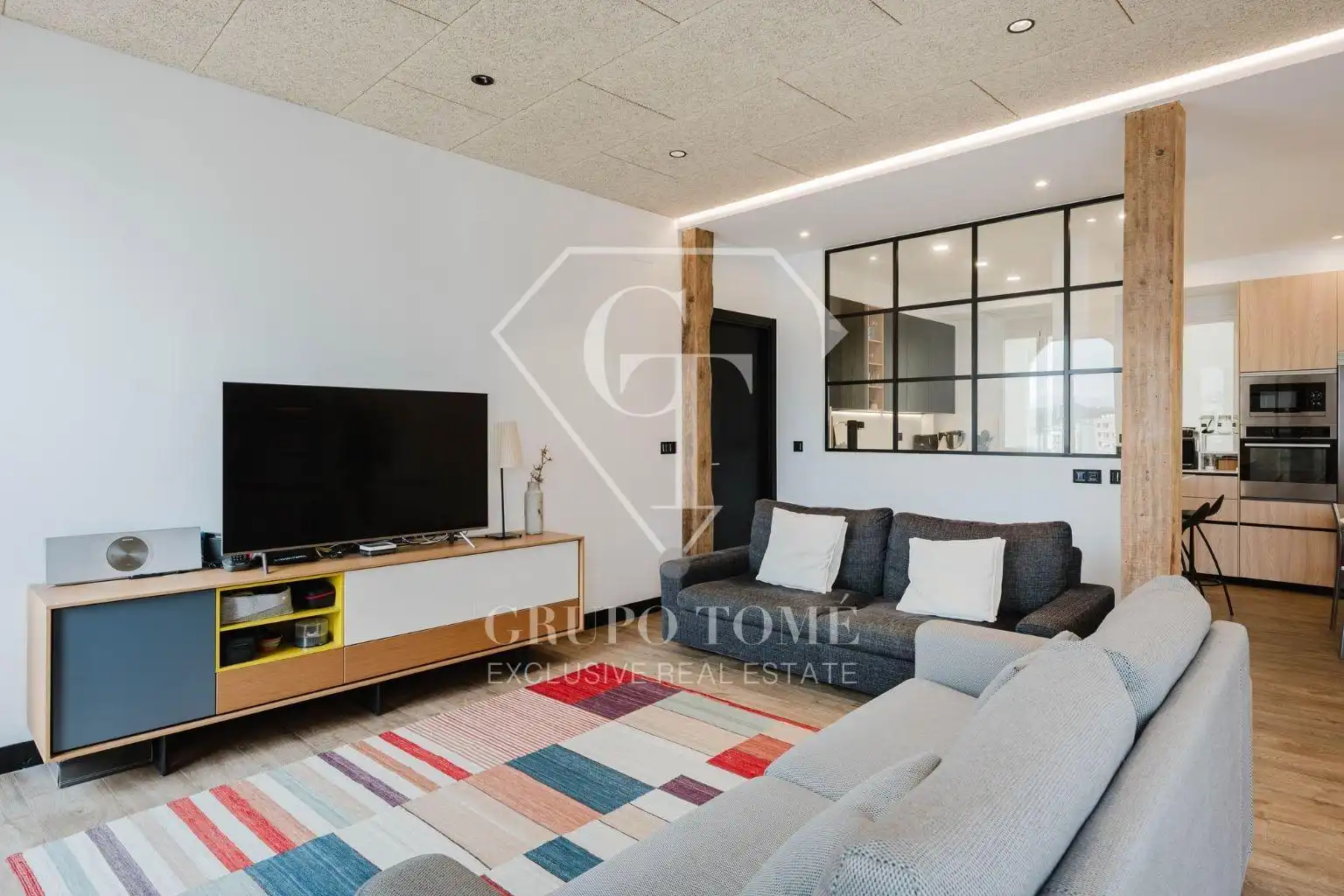Sala d'estar de Pis en venda en Donostia - San Sebastián  amb Aire condicionat, Calefacció i Traster