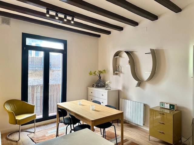 Piso en Alquiler en Carrer de la Petxina en El Raval