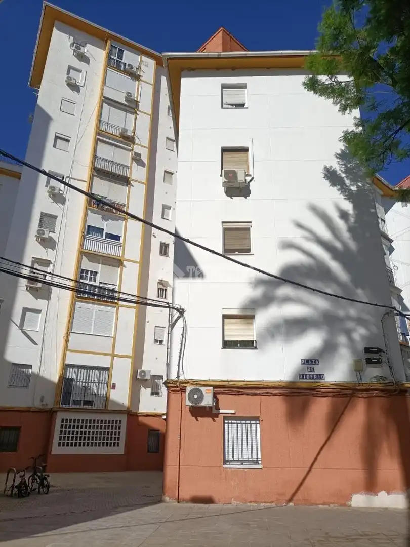 Vista exterior de Pis en venda en Sevilla
