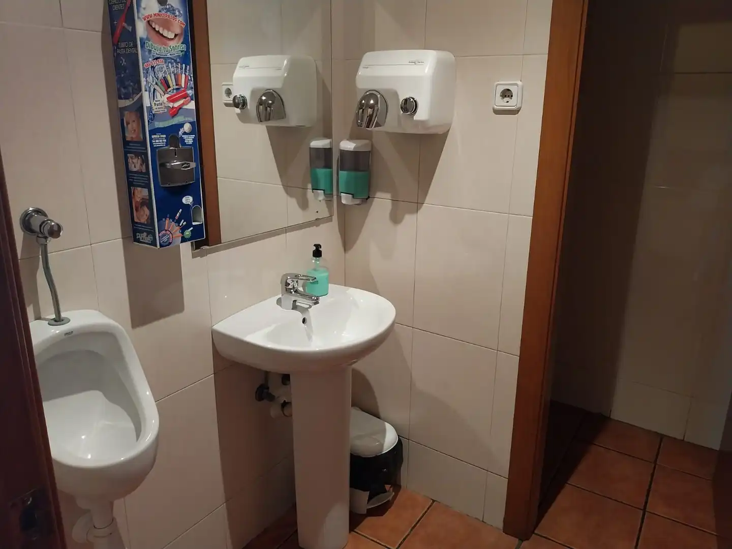 Local comercial en venda a Santa Perpètua de Mogoda, imagen 3