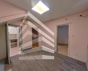 Bedroom of Flat for sale in Santa Coloma de Gramenet  with Parquet flooring