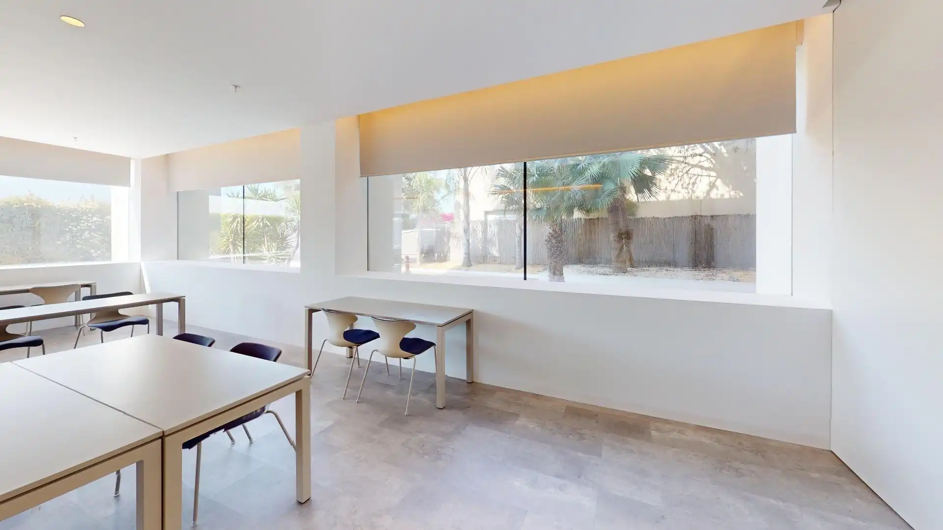 Comedor de Oficina de alquiler en Riba-roja de Túria con Aire acondicionado y Amueblado