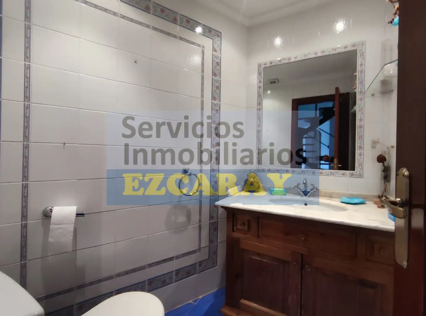 Baño de Apartamento en venta en Ezcaray con Calefacción, Terraza y Trastero