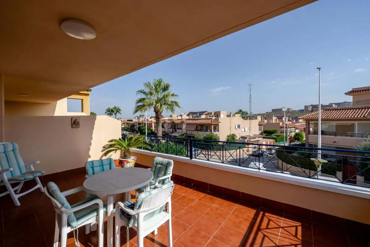 Terraza de Dúplex en venta en Santa Pola con Aire acondicionado, Calefacción y Jardín privado