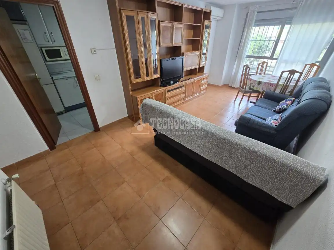 Living room of Flat for sale in Madrid  with Air Conditioner, Heating and Furnished