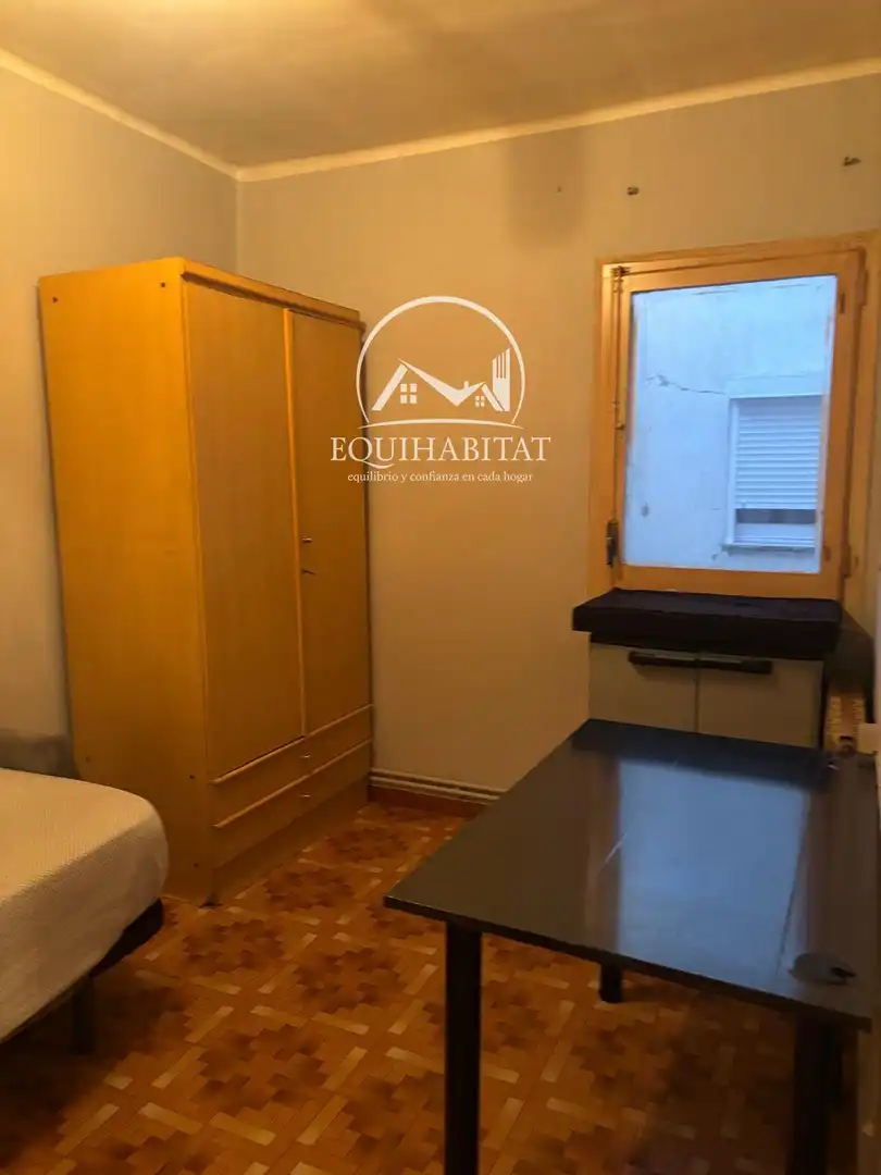 Flat for rent in MAGI MORERA, Instituts - Universitat