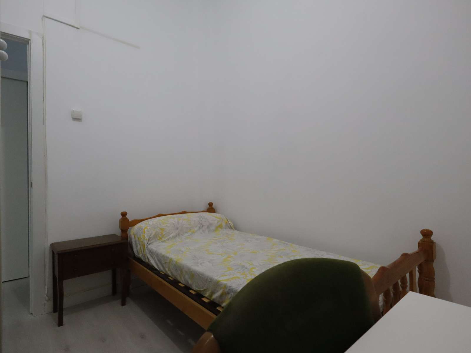 Bedroom of Flat to share in  Madrid Capital  with Air Conditioner and Terrace