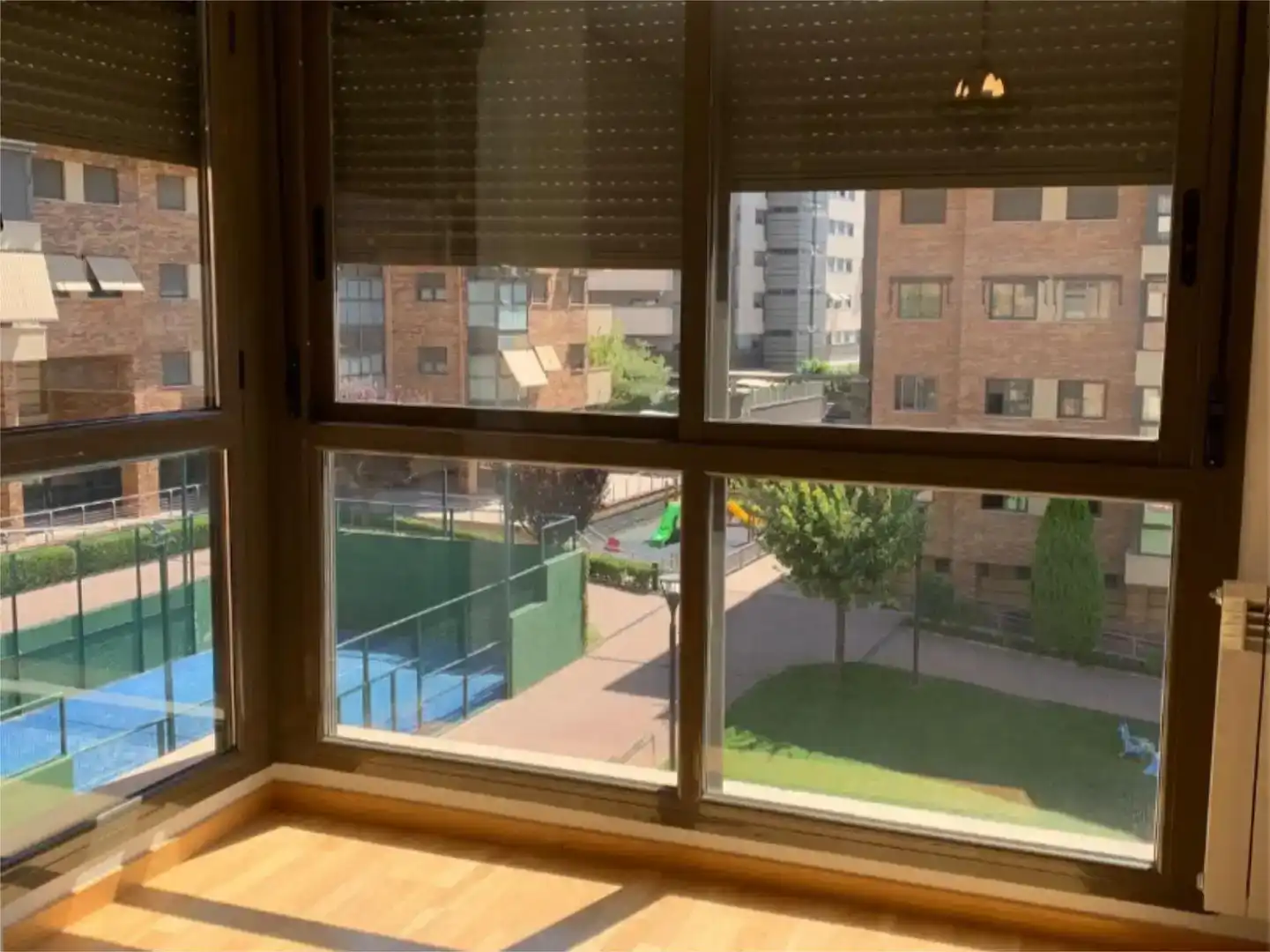 Vista exterior de Piso en venta en Rivas-Vaciamadrid con Trastero y Piscina