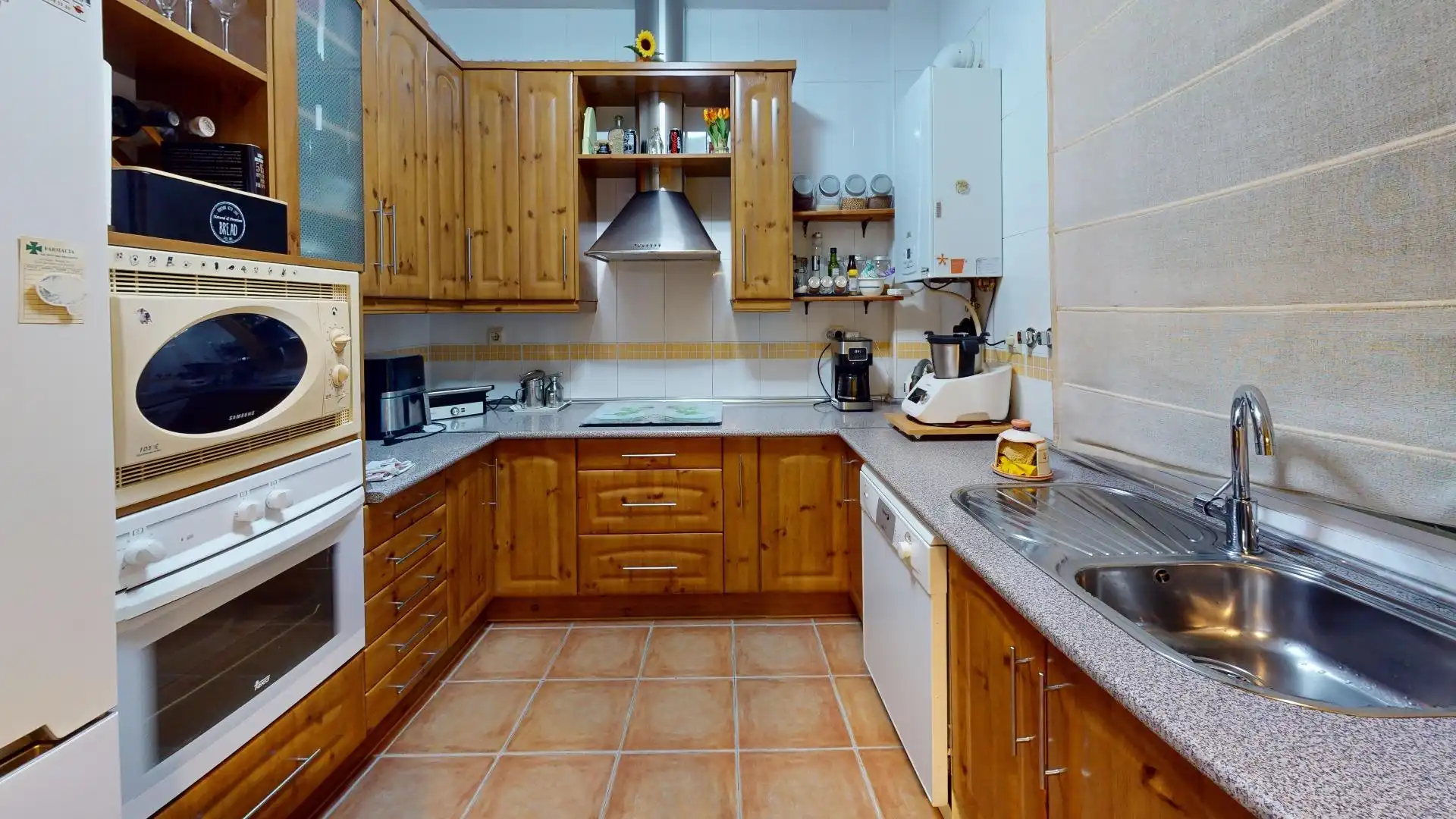 Cocina de Casa adosada en venta en Anchuelo con Calefacción, Terraza y Piscina comunitaria