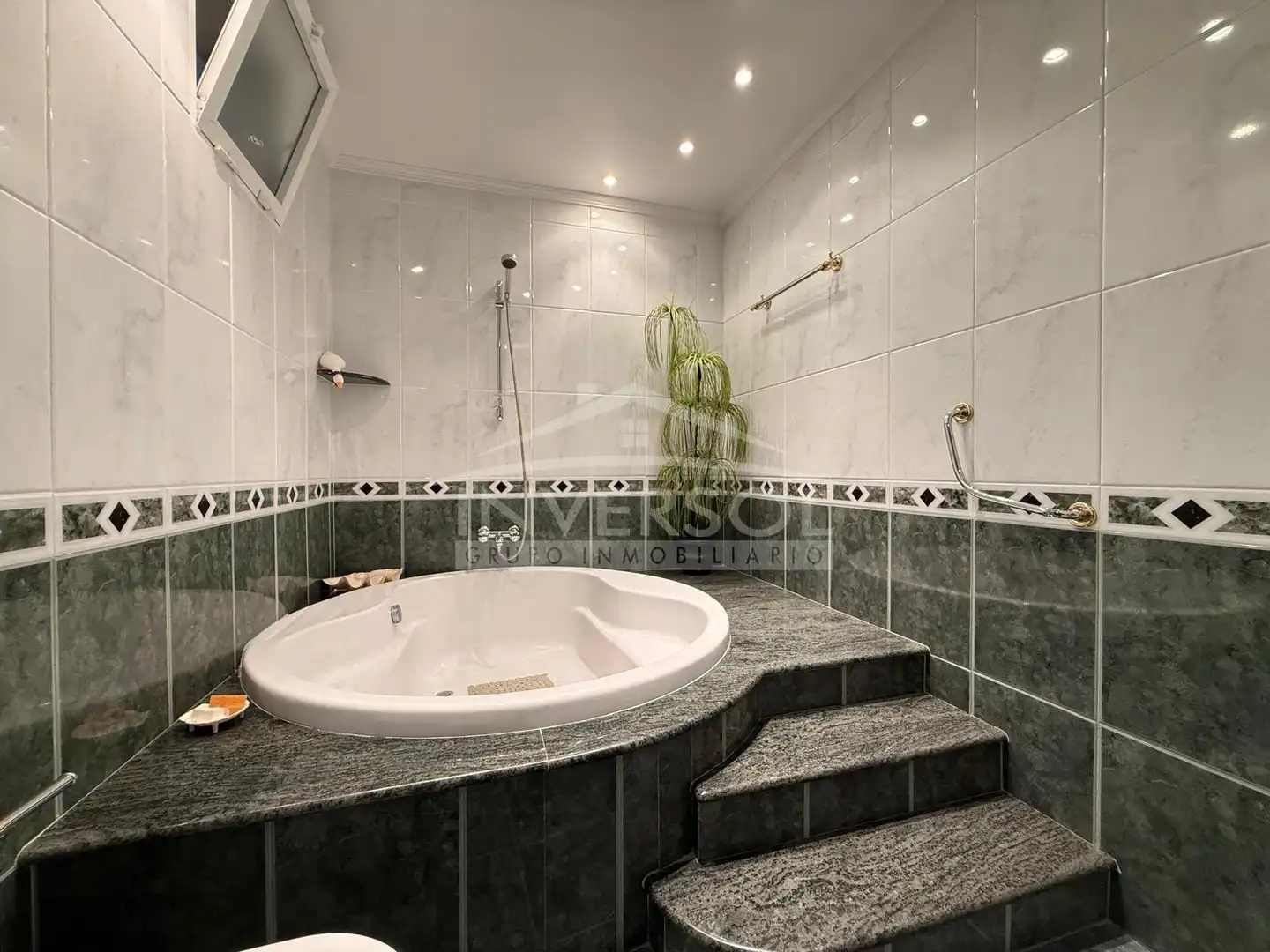 Baño de Casa adosada en venta en Dalías con Terraza y Amueblado
