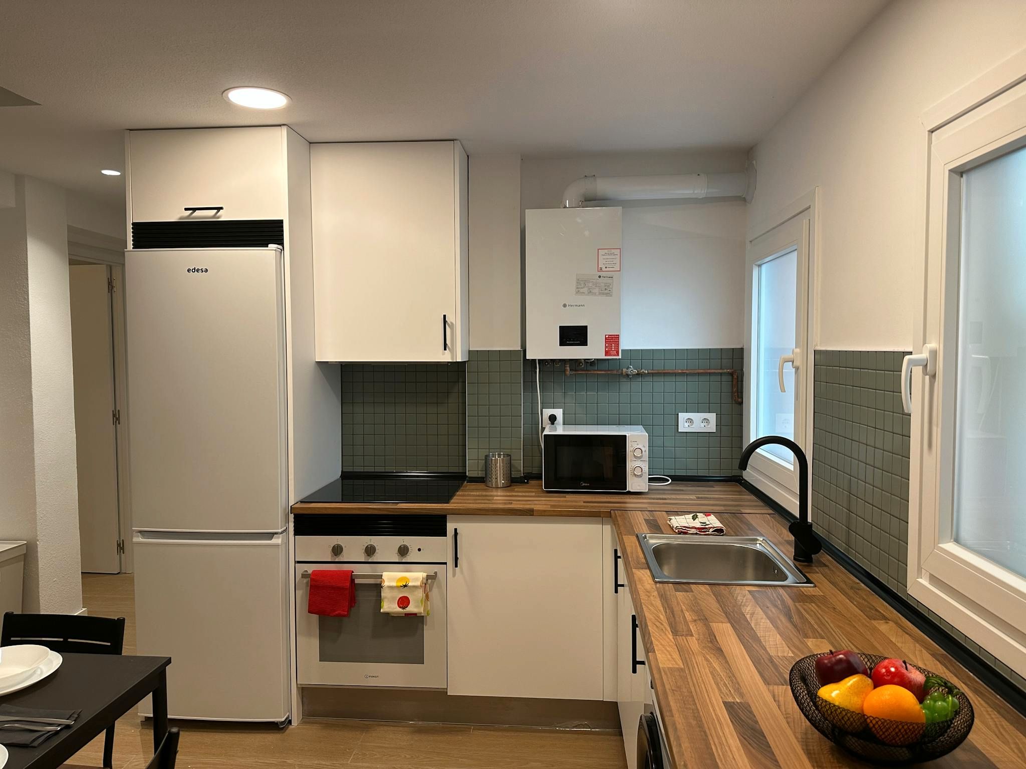 Kitchen of Flat to rent in  Madrid Capital  with Heating, Furnished and Washing machine