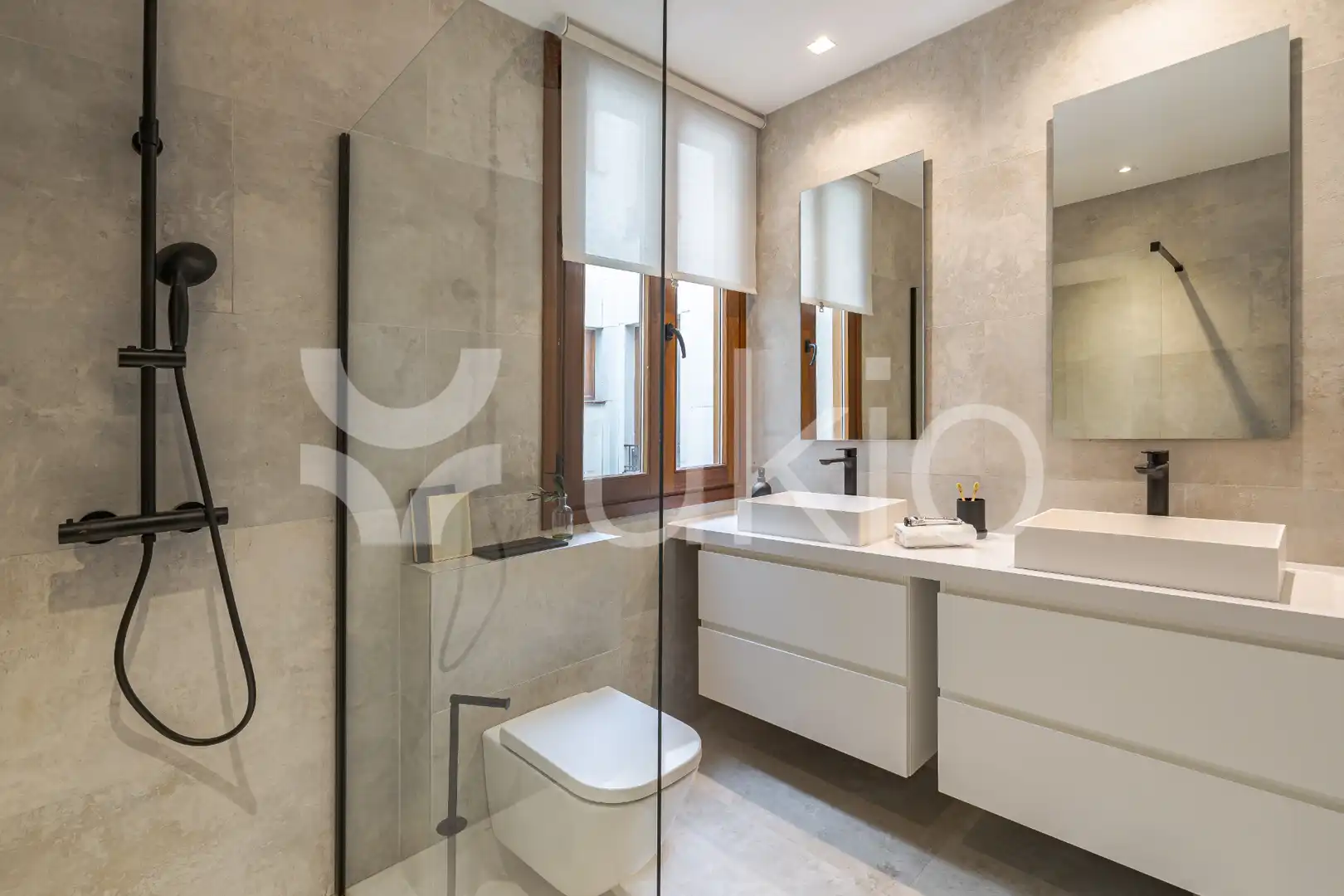 Baño de Apartamento de alquiler en Madrid con Aire acondicionado, Calefacción y Amueblado