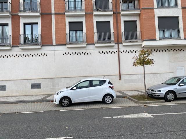 Local comercial en Venta en Calle del Sexmo de Lozoya en Sector Plaza de Toros