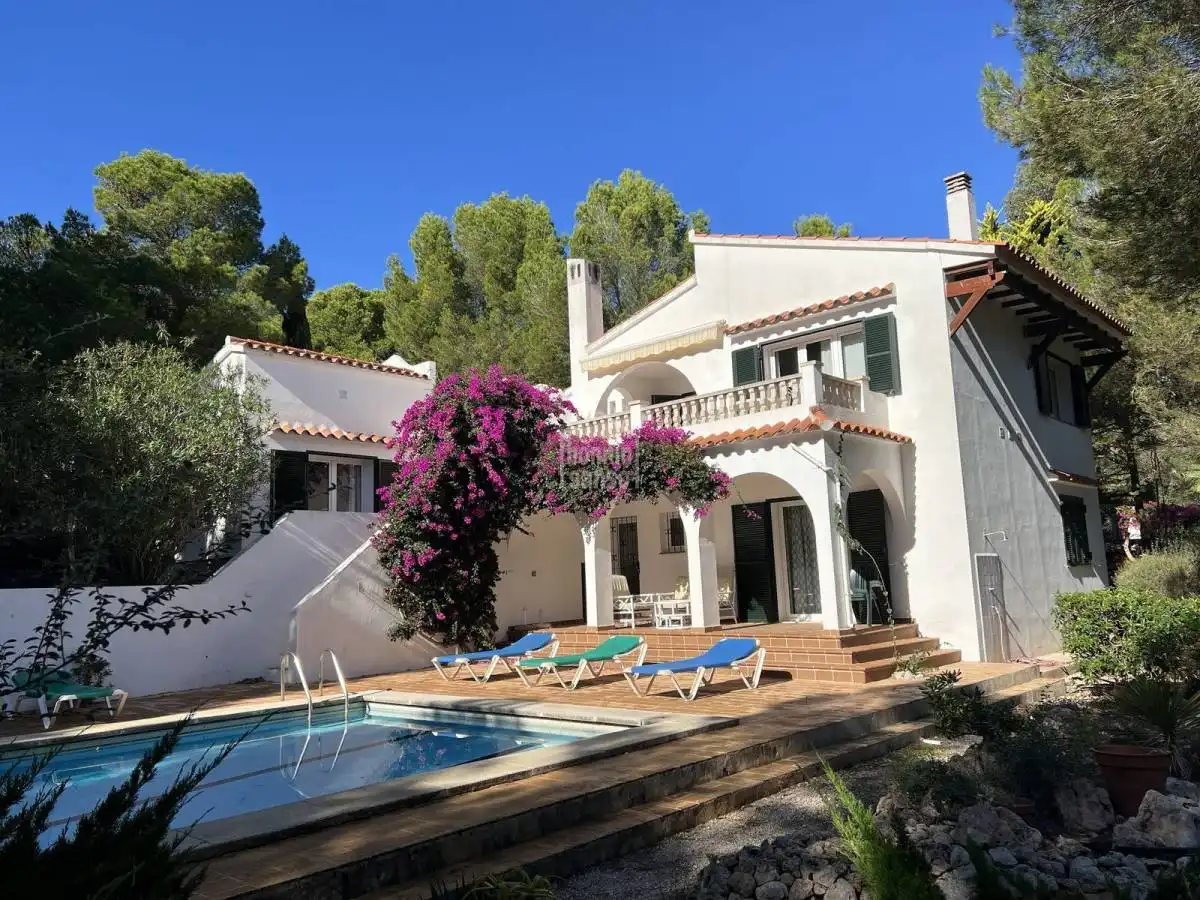 Villa mit Pool zum Verkauf in Son Parc