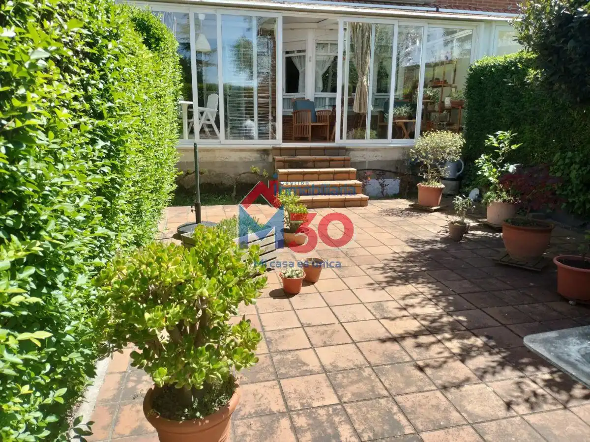 Jardín de Casa o chalet en venta en Miranda de Ebro con Calefacción y Terraza