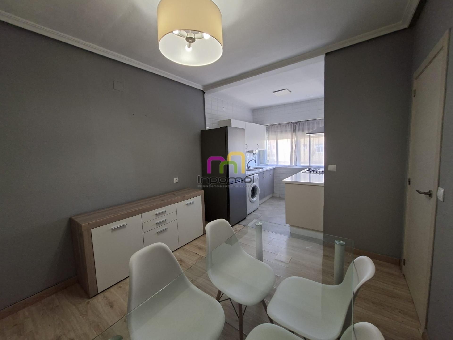 Cocina de Apartamento de alquiler en Badajoz Capital con Trastero y Amueblado