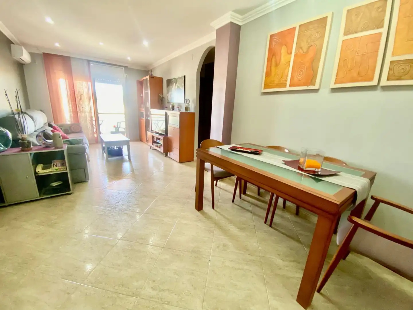 Comedor de Piso en venta en La Riera de Gaià con Aire acondicionado, Terraza y Piscina comunitaria