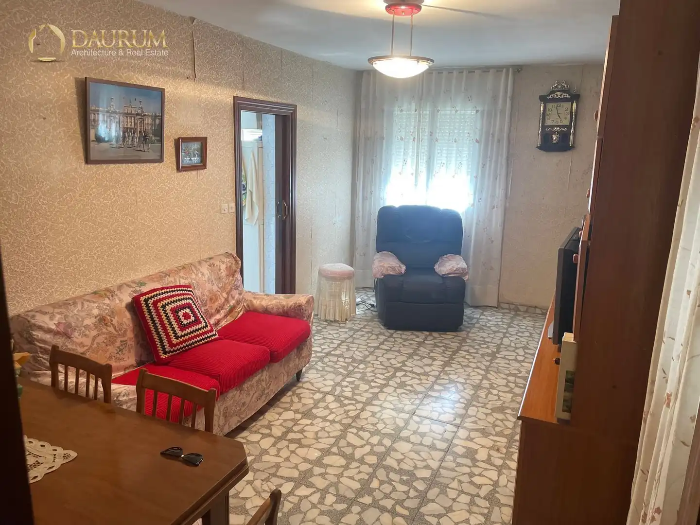 Sala d'estar de Pis en venda en Madrid amb Calefacció