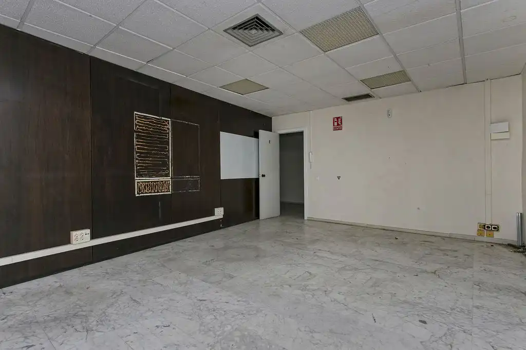Oficina en venda en Cornellà de Llobregat
