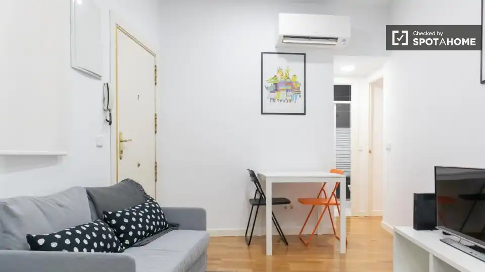 Sala de estar de Apartamento para compartir en Madrid con Aire acondicionado, Calefacción y Terraza