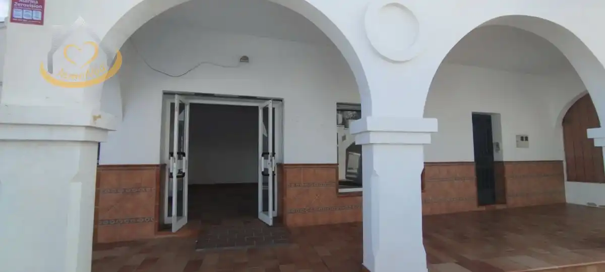 Local en venda en El Rompido amb Terrassa
