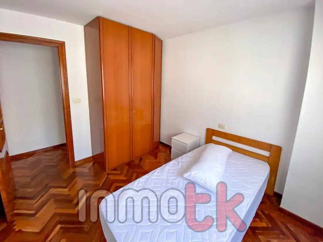 Habitación de Piso en venta en A Coruña Capital  con Parquet y Trastero