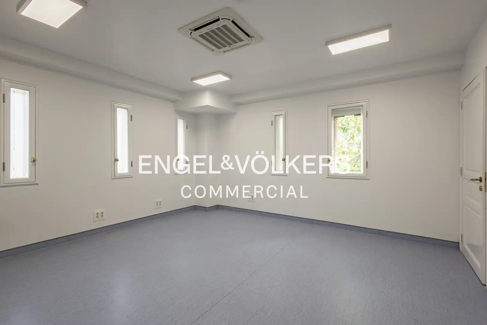 Büro zur Miete in Barcelona mit Klimaanlage und Terrasse