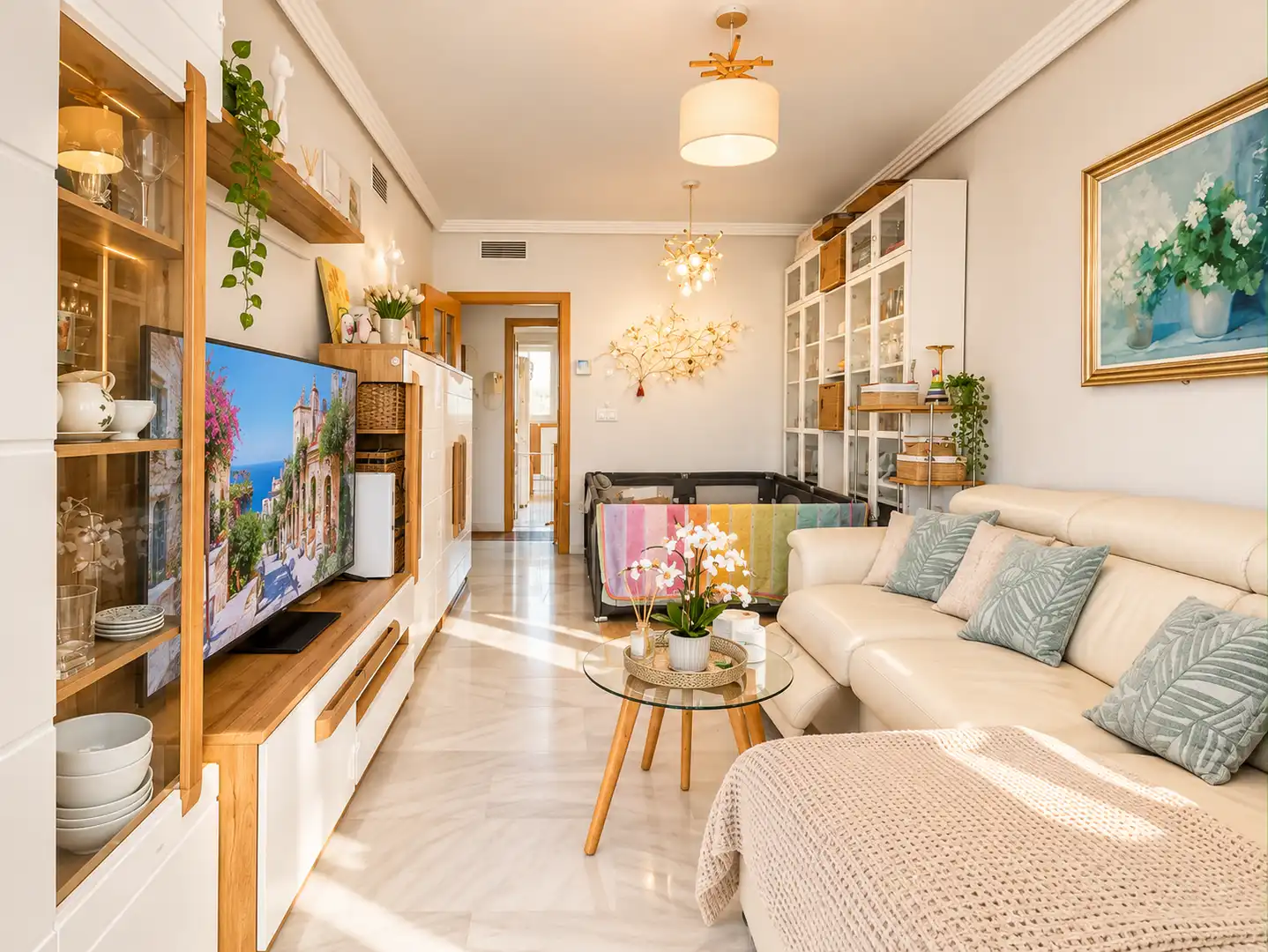 Apartment with pool for sale in Playa de Poniente, imagen 4