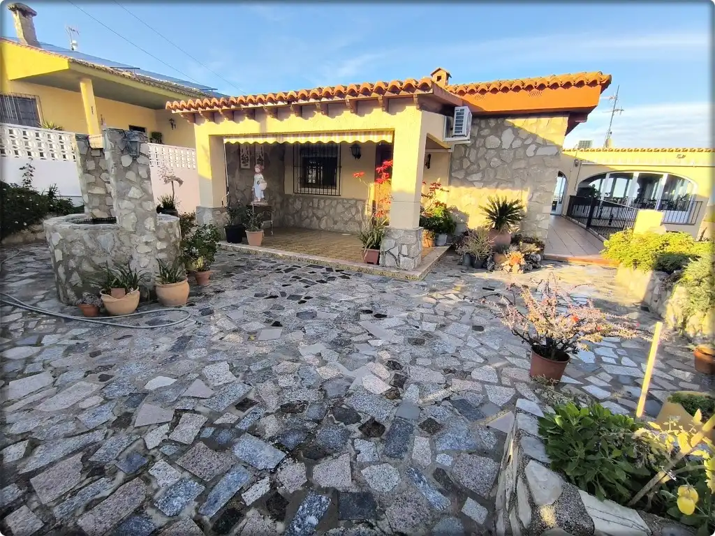 Houses for sale in Potries