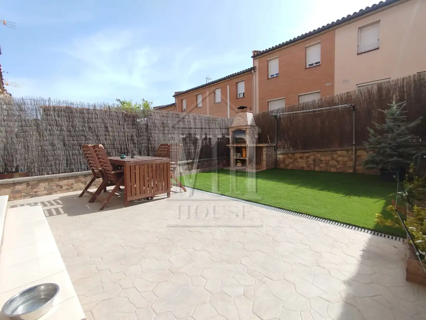 Terrassa de Casa adosada en venda en Badalona amb Aire condicionat, Calefacció i Jardí privat