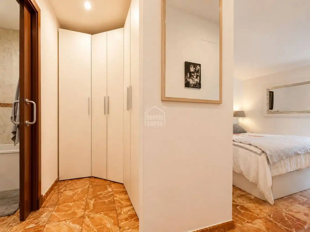 Dormitori de Pis en venda en Ciutadella de Menorca amb Calefacció, Terrassa i Moblat