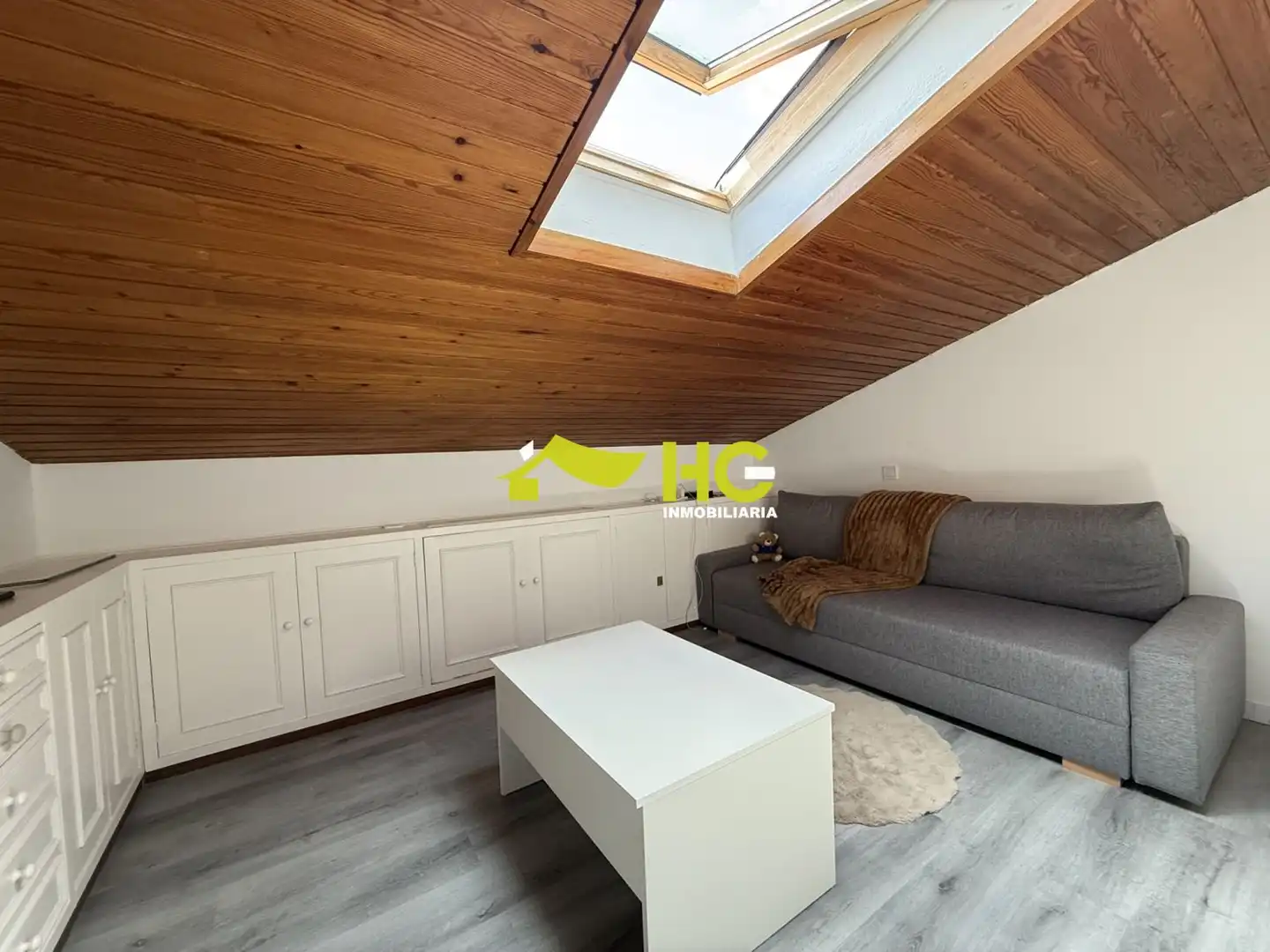 Habitación de Apartamento de alquiler en Madrid con Aire acondicionado, Calefacción y Amueblado