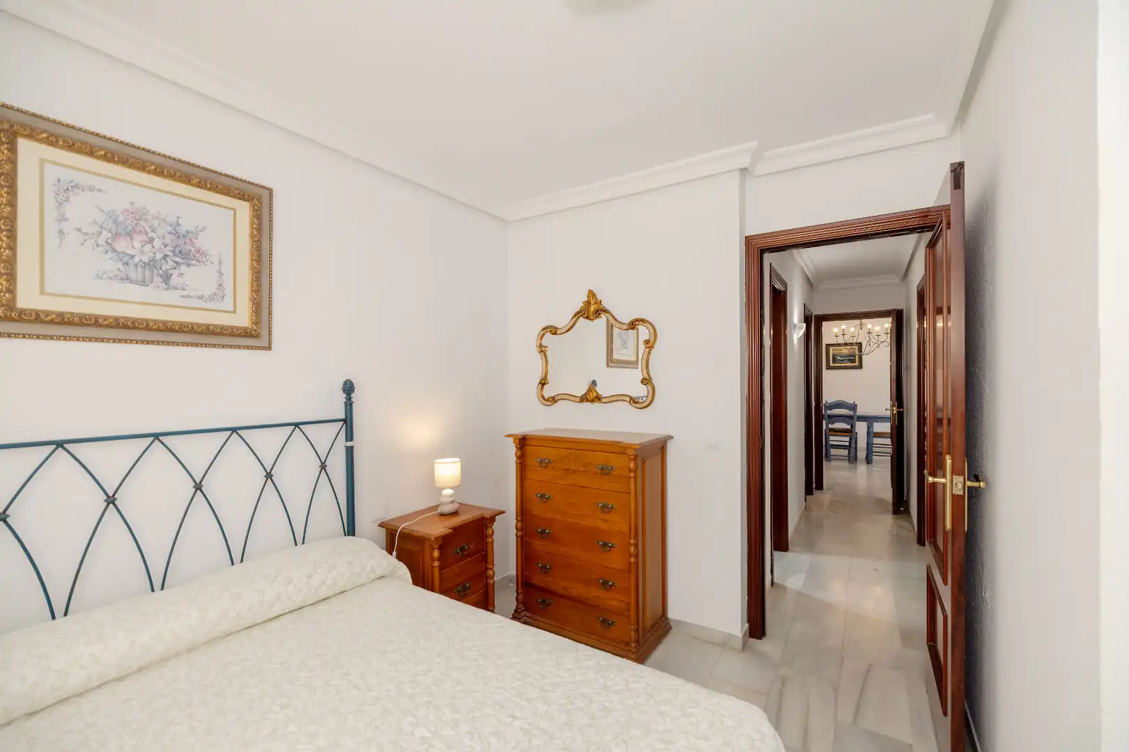Schlafzimmer von Wohnung zum Verkauf in Marbella mit Klimaanlage und Gemeinschaftspool