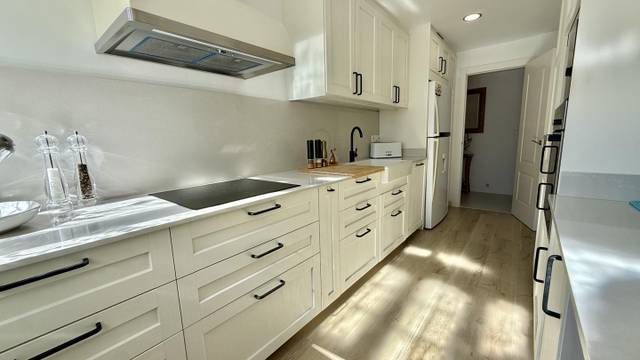 Piso en Venta en Del Pilar en El Pinar- Palacio de Congresos