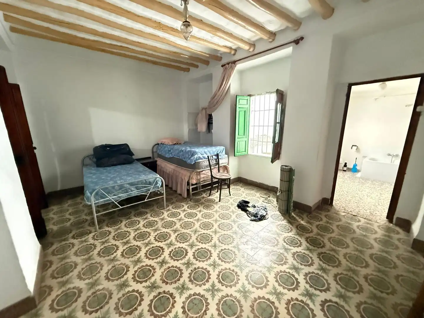 Habitación de Casa o chalet en venta en Alameda con Trastero, Amueblado y Balcón