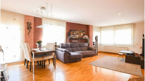 Foto 5 de Piso en venta en Calle Sant Jordi, Caputxins - Ambulatori, Vic